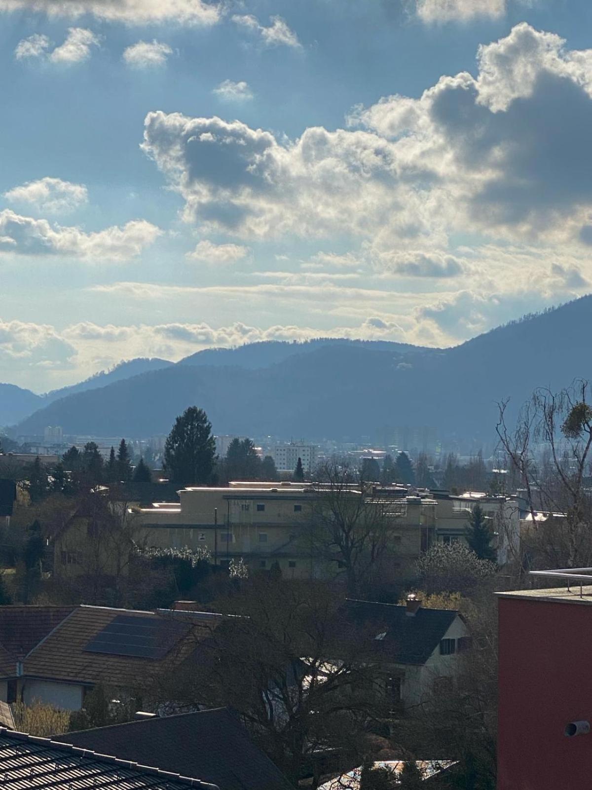 Schoenes Mit Aussicht Ueber Apartment *